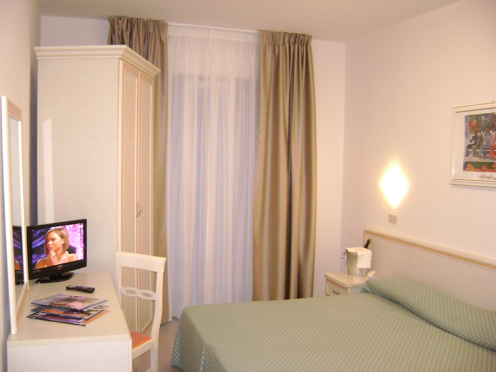 Hotel Mediterraneo Marina di Pietrasanta Eksteriør billede